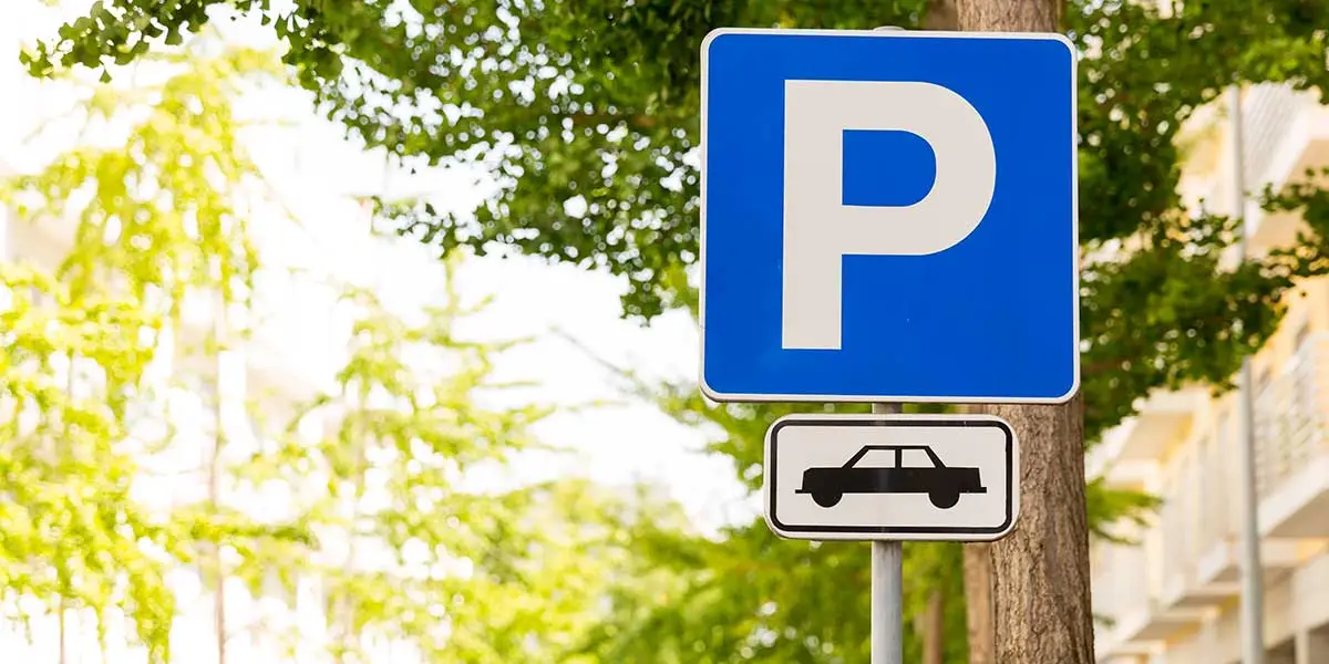 how to park in a car park